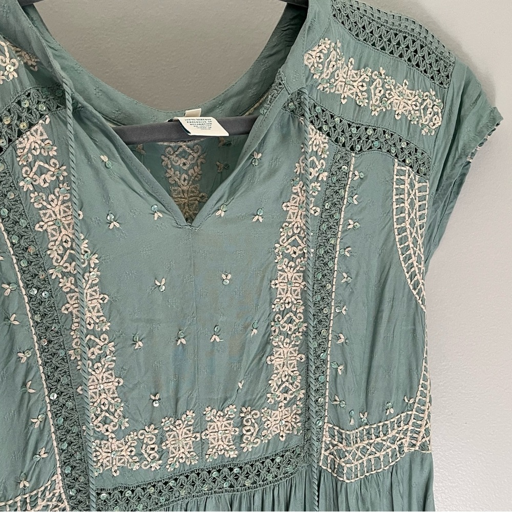 Sundance Soft Green Embroidered Dress